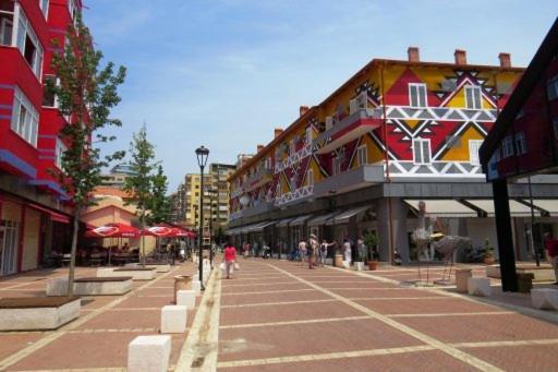 Apartament Pazari_Ri_Studio Tirana Zewnętrze zdjęcie